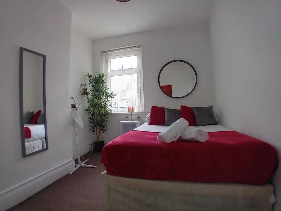 Large Family Home Central Location 3 Double Bedrooms And 1 Single Bedroom Cardiff Buitenkant foto