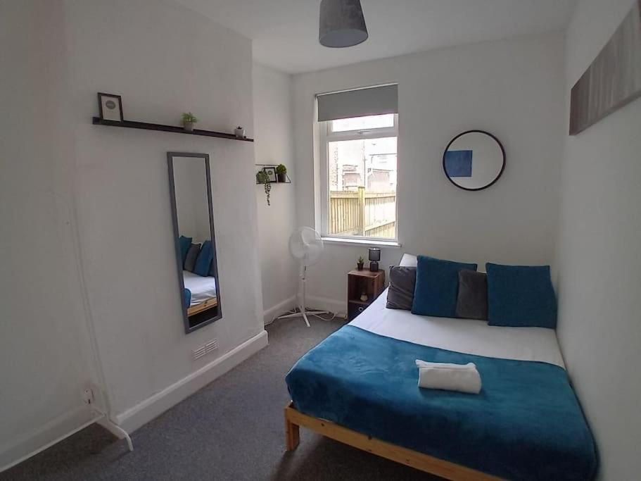 Large Family Home Central Location 3 Double Bedrooms And 1 Single Bedroom Cardiff Buitenkant foto
